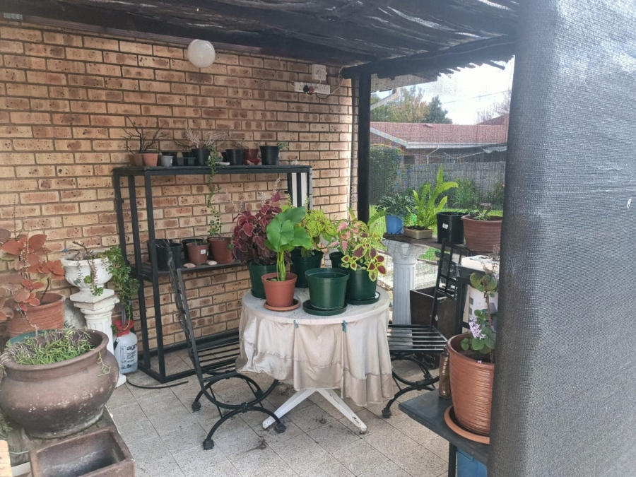 3 Bedroom Property for Sale in Naudeville Free State